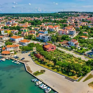 Oliveto - Calming Sea View Apartment Medulin